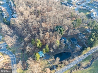 701 E Neversink Rd, Reading, PA 19606
