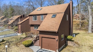 11 Gloucester Ln Unit U33, Nashua, NH 03063