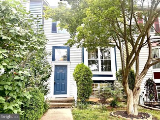 689 Clearview Ave, Hampstead, MD 21074