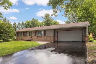 14682 Dominica Ct, Saint Paul, MN 55124