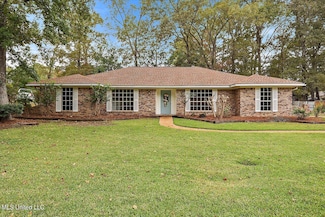 51 Summit Ridge Dr, Brandon, MS 39042