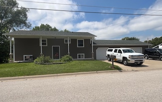 816 Clay St, Watertown, WI 53098
