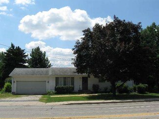 305 Chicago Rd, Oswego, IL 60543