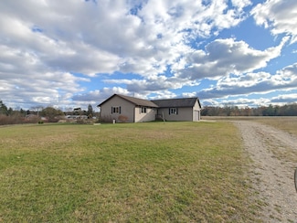 3339 W Ludington Dr, Farwell, MI 48622
