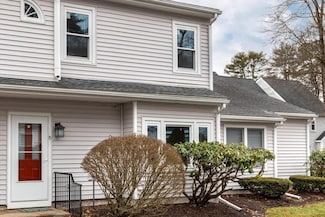 15 Whittier Ln, North Easton, MA 02356