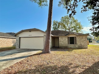 16947 Hummingbird, Conroe, TX 77385