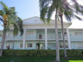 2330 NE 36th St Unit 10, Lighthouse Point, FL 33064