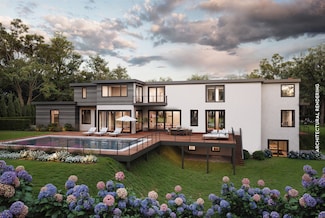 207 Middle Line Hwy, Southampton, NY 11968
