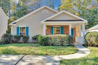 12049 Stewarts Crossing Dr, Charlotte, NC 28215