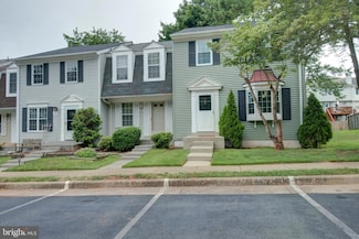34 Benton Ct, Sterling, VA 20165
