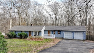 584 Hartford Pike, North Scituate, RI 02857