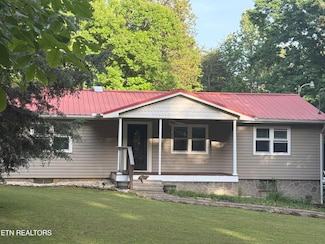 1320 Brady Rd, Newport, TN 37821