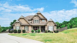 100 Hammond Lakes Ln, Belton, SC 29627