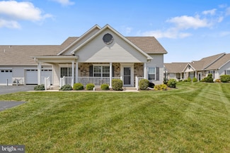 143 Dolomite Dr Unit 40C, York, PA 17408