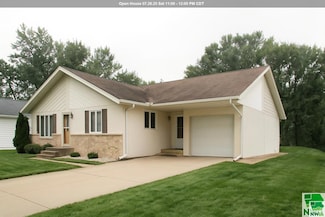 227 3rd Ave NW, Le Mars, IA 51031