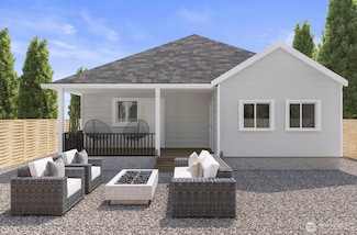710 N Third St, Westport, WA 98595