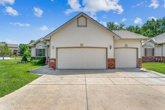 4805 N Hedgerow Ct, Bel Aire, KS 67220