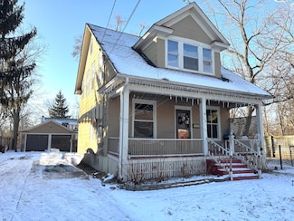 705 E Chicago St, Elgin, IL 60120