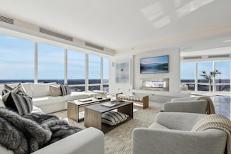 5 Renaissance Square Unit PH41G, White Plains, NY 10601