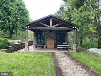 4306 National Pike, Markleysburg, PA 15459