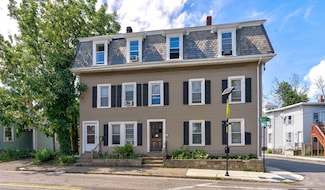 83 Water St, Quincy, MA 02169