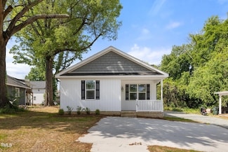 208 W Holt St, Burlington, NC 27217