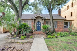 1639 Hawthorne St, Houston, TX 77006