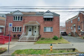 196-198 Tuxedo Pkwy, Newark, NJ 07106
