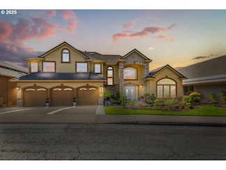 9337 SE Pennington Ct, Happy Valley, OR 97086