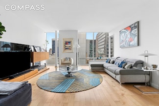 641 5th Ave Unit 28B, New York, NY 10022