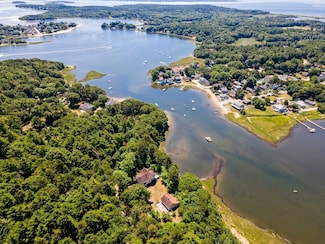 68 Squaws Path, East Wareham, MA 02538