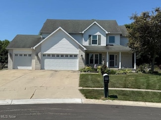 7813 Empire Ct, Holland, OH 43528