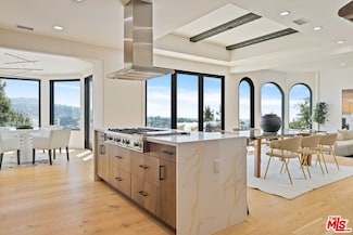 1666 Summitridge Dr, Beverly Hills, CA 90210