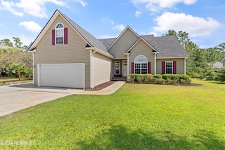 1462 E Boiling Spring Rd, Southport, NC 28461