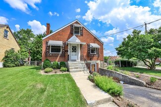 8334 Royal Heights Dr, Cincinnati, OH 45239