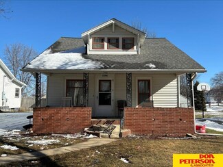 203 S Summit Ave, Hartington, NE 68739