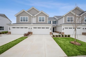 1502 Salt Springs Dr, Saline, MI 48176