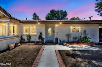 9324 Geyser Ave, Northridge, CA 91324