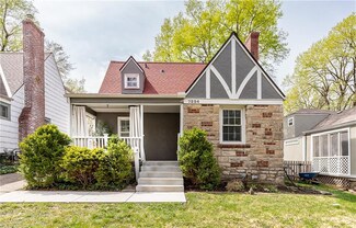7224 Walnut St, Kansas City, MO 64114