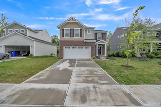 2141 Pine Valley Dr, Hamilton, OH 45013