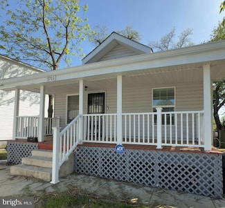 5711 J St, Fairmount Heights, MD 20743