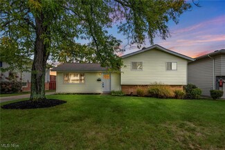 3160 Marda Dr, Cleveland, OH 44134