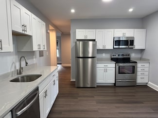 16 Hopkins St Unit 2, Dorchester Center, MA 02124