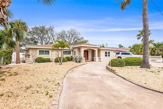 2490 E Vina Del Mar Blvd, Saint Pete Beach, FL 33706