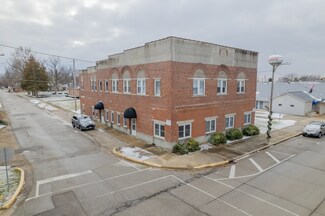 219 E Main St, Heyworth, IL 61745