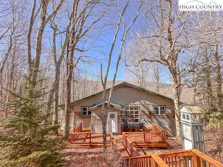 169 Hornbeam Rd, Beech Mountain, NC 28604