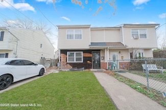 312 Grandview Ave, Staten Island, NY 10303