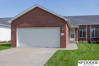 2871 Porter Ridge Rd, Lincoln, NE 68516
