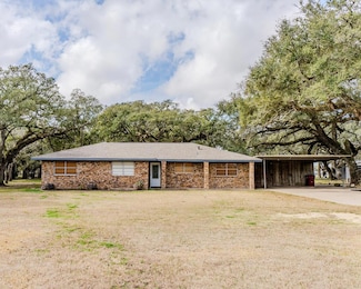 4311 Cr 417 Hoffman Rd, Markham, TX 77456