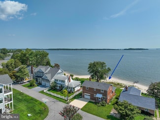 4007 Chesapeake Dr, Edgewater, MD 21037